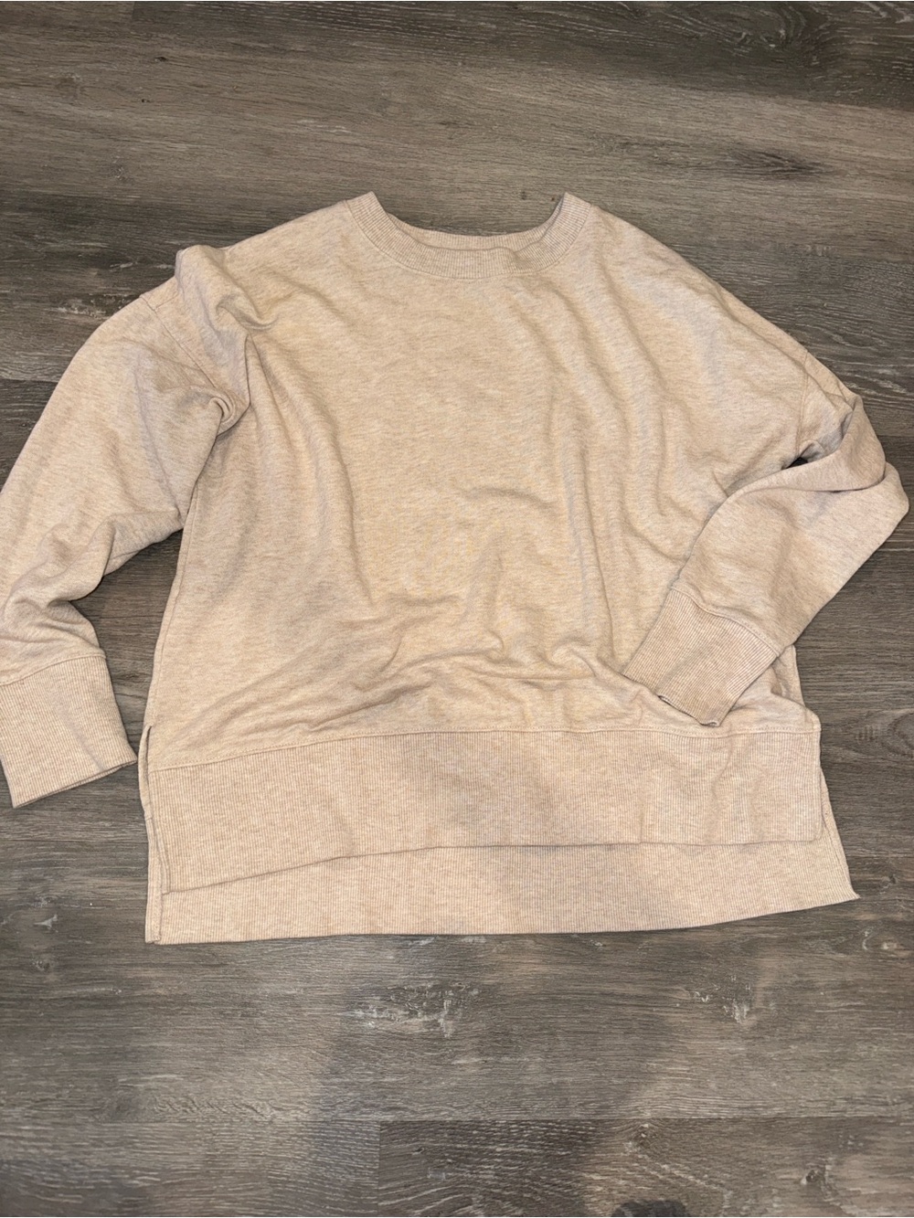Women’s sweatshirt